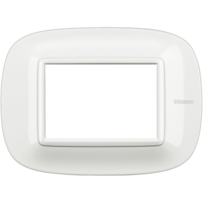 Bticino Axolute itāļu standarts ELLIPTIC balts Rāmis - 3 moduļiod