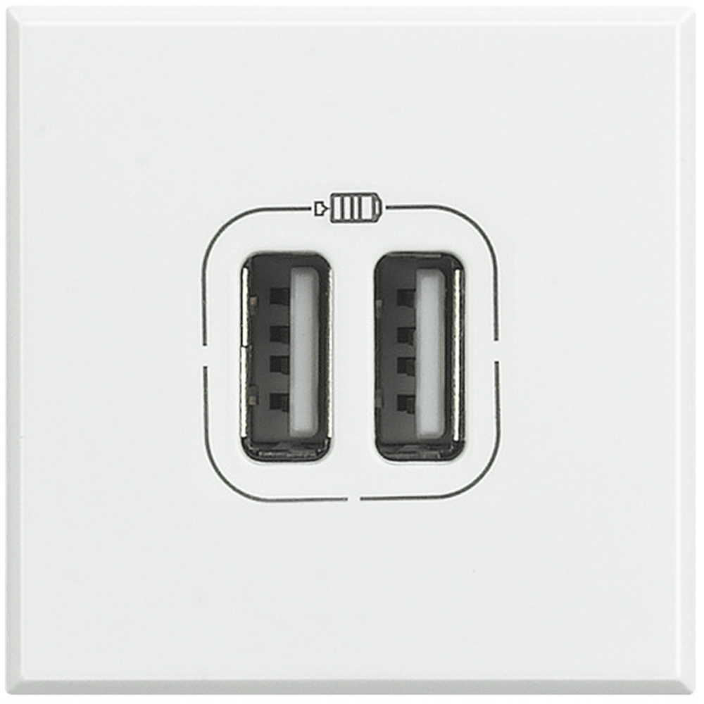 Bticino Axolute balts Rozete USB 2 moduļi Type C