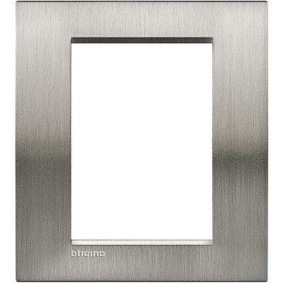 Bticino LivingLight Рамка Итальянский стандарт Brushed steel 3 + 3- местная