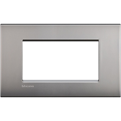 Bticino LivingLight Рамка Итальянский стандарт Air Satin nickel 4- местная
