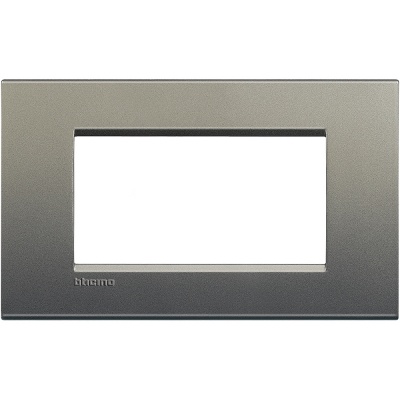 Bticino LivingLight Frame Italian standart Avenue 4- gang