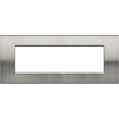 Bticino LivingLight Рамка Итальянский стандарт Brushed steel 7- местная