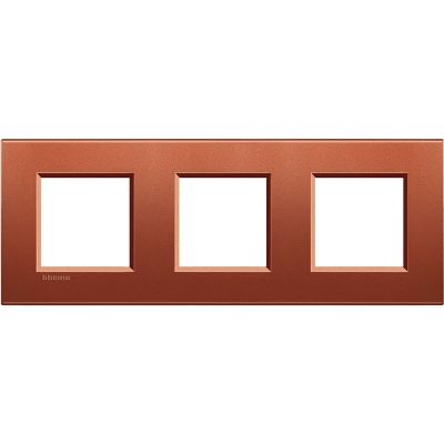 Bticino LivingLight Рамка Brick 3- местная