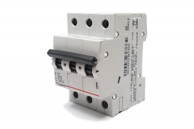 RX3 Automātiskais slēdzis 3P B 25A