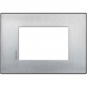 Bticino Axolute itāļu standarts AIR brushed titanium Rāmis - 3 moduļiod