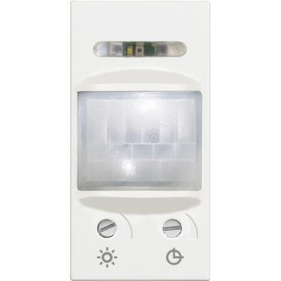 Classia белая Сенсор на движения 10/2x16 AX 250V