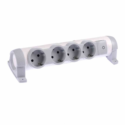 Multi-outlet extension for comfort - 4x2P+E orientable - w/o cord