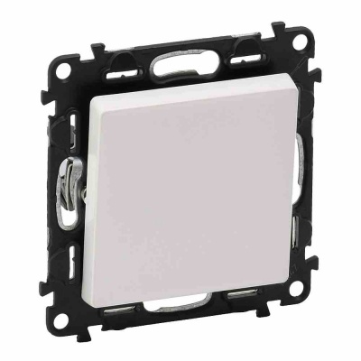 Valena Life белый в блистере Перключатель