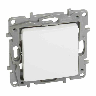 Niloe slēdzis, IP20, balts