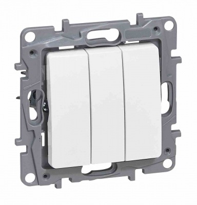 Niloe balts   Slēdzis 1+1+1    (Skr. Terminal)