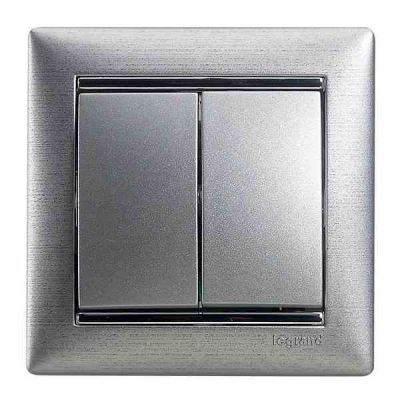 Переключатель на два направления двухклавишный - Valena - 10 AX - 250 В~ - алюминий