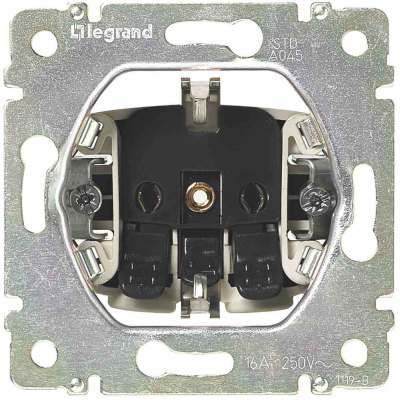 Valena balts Rozete a/z  (bēr.aiz.) aut. trrminal.