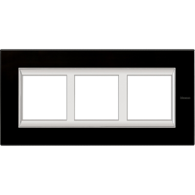 Bticino Axolute  RECTANGULAR black glass Rāmis 3 vietigs - vertikāls