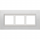 Bticino Axolute  RECTANGULAR mirror glass Rāmis 3 vietigs - vertikāls