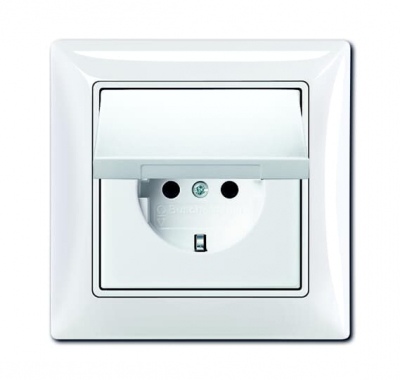 20 EUCKD-94-507 SCHUKOВ socket outlet with hinged lid