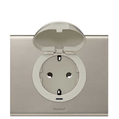 PRISE 2P+T SCHUKO BORNES A VIS (EU)