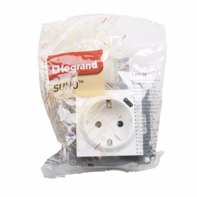 COMBINED SOCKET 2P+E SCHUKO STANDARD AUTO TERMINALS SHUTTERED + USB TYPE C WHITE