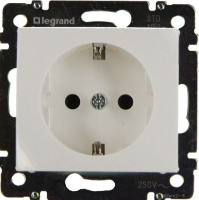 Valena rozete ar zemējumu un bērnu aizsardzību, balta